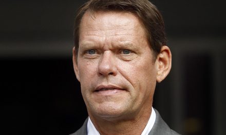 ‘PSV dreigt commissaris te verliezen’